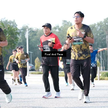 Runner Photo 6791396