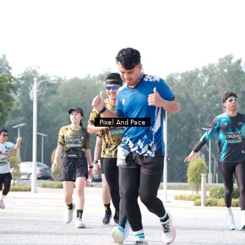 Runner Photo 6791448