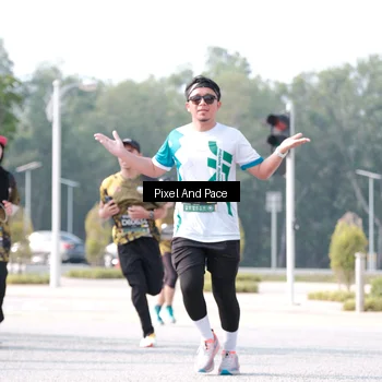 Runner Photo 6791484