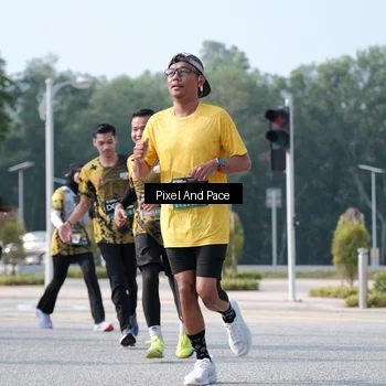 Runner Photo 6791487