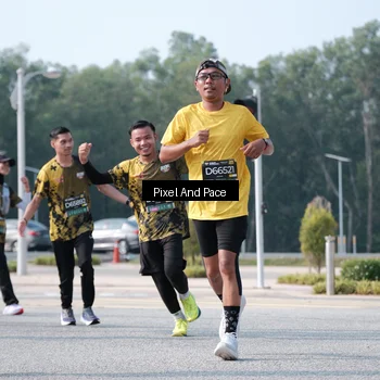 Runner Photo 6791493