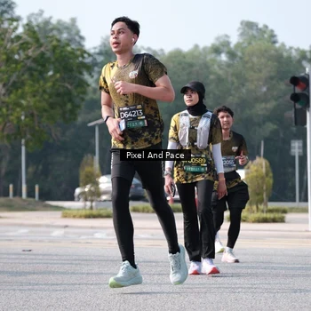 Runner Photo 6791505