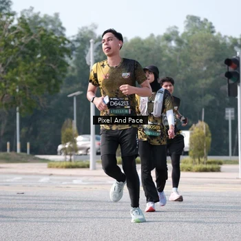 Runner Photo 6791516
