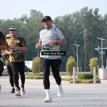 Runner Photo 6791541