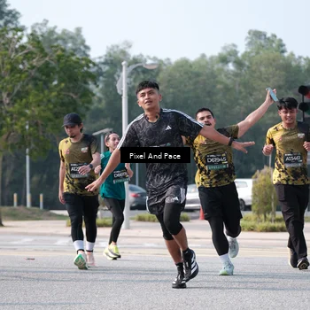 Runner Photo 6791684