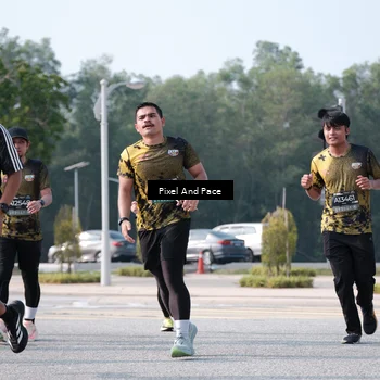 Runner Photo 6791700
