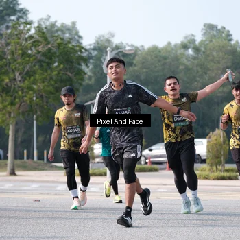 Runner Photo 6791723
