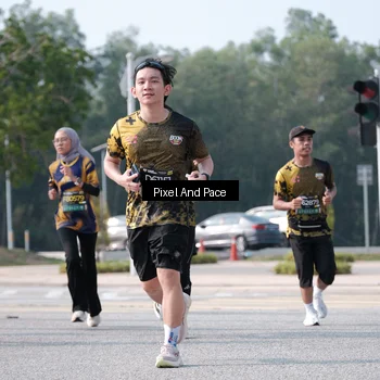 Runner Photo 6791725