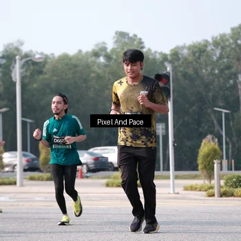 Runner Photo 6791733