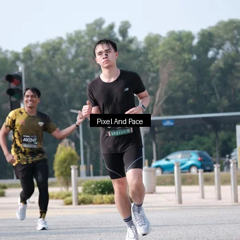 Runner Photo 6791791