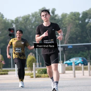 Runner Photo 6791792