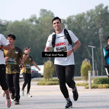 Runner Photo 6791851