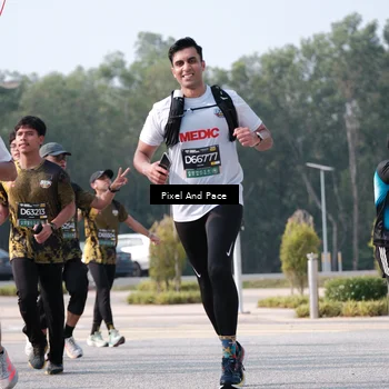 Runner Photo 6791855