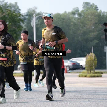 Runner Photo 6791886