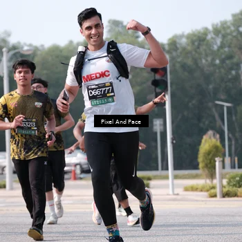 Runner Photo 6791899