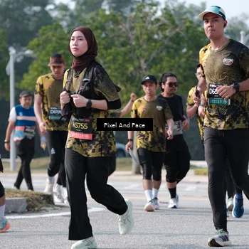 Runner Photo 6791909