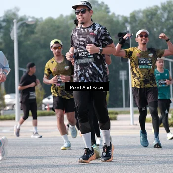 Runner Photo 6791987