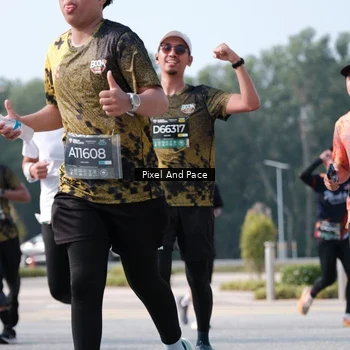 Runner Photo 6792015