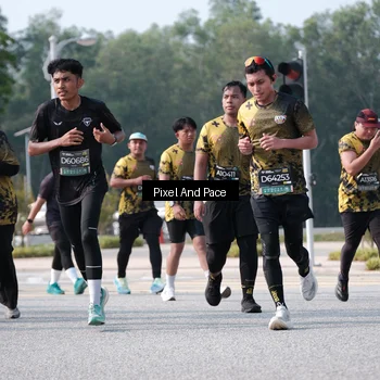 Runner Photo 6792051