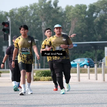 Runner Photo 6792076
