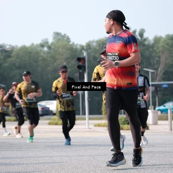 Runner Photo 6792132