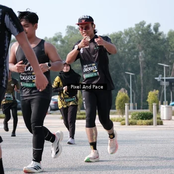Runner Photo 6792170