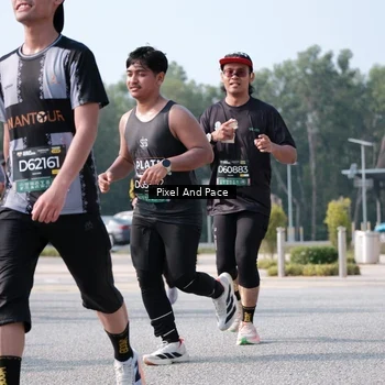 Runner Photo 6792196