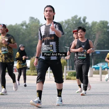 Runner Photo 6792210