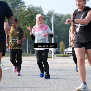 Runner Photo 6792235