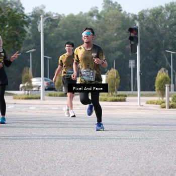 Runner Photo 6792282