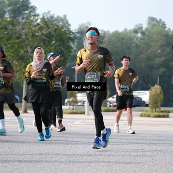 Runner Photo 6792284
