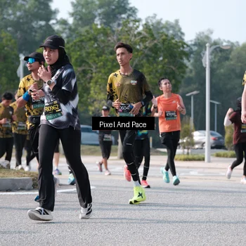 Runner Photo 6792314
