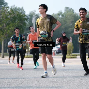 Runner Photo 6792373