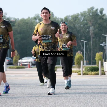Runner Photo 6792388