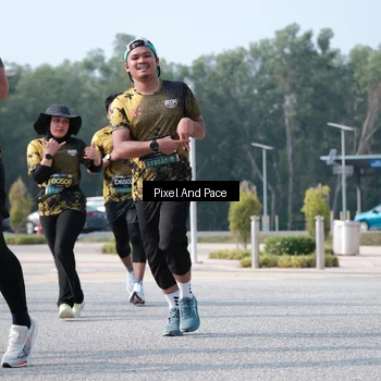 Runner Photo 6792399