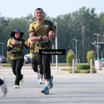 Runner Photo 6792410