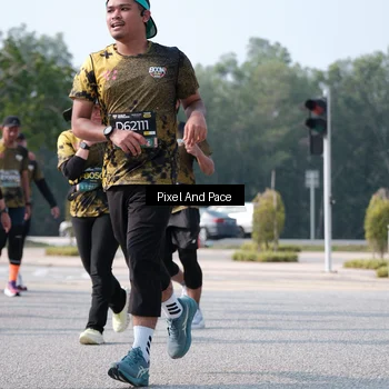 Runner Photo 6792413