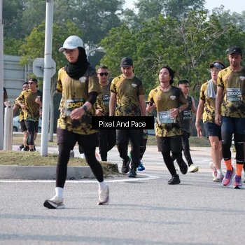 Runner Photo 6792425