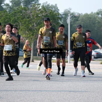 Runner Photo 6792439