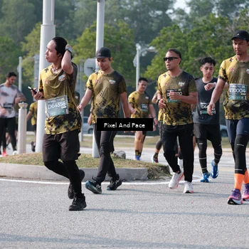 Runner Photo 6792451