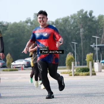 Runner Photo 6792471