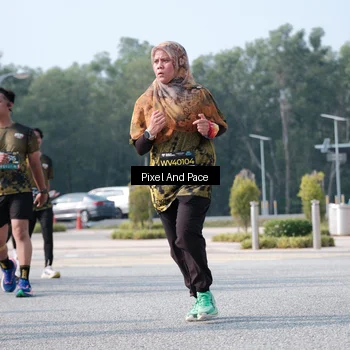 Runner Photo 6792506