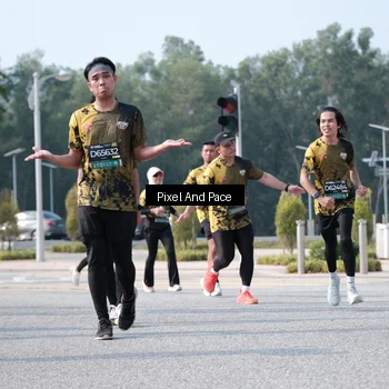 Runner Photo 6792535