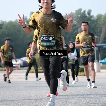Runner Photo 6792542