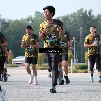 Runner Photo 6792573