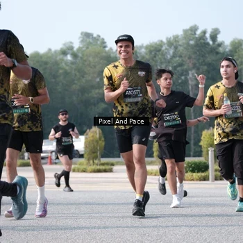 Runner Photo 6792587