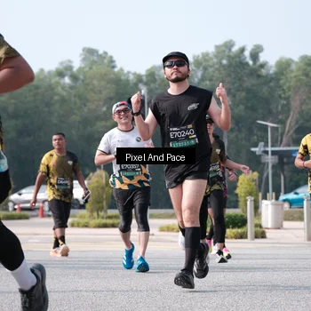 Runner Photo 6792639