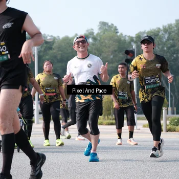 Runner Photo 6792657