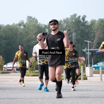 Runner Photo 6792670