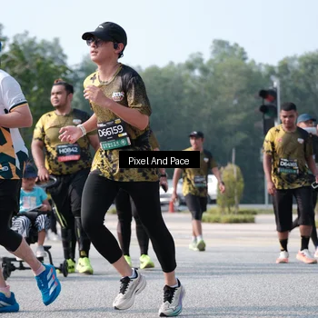 Runner Photo 6792673